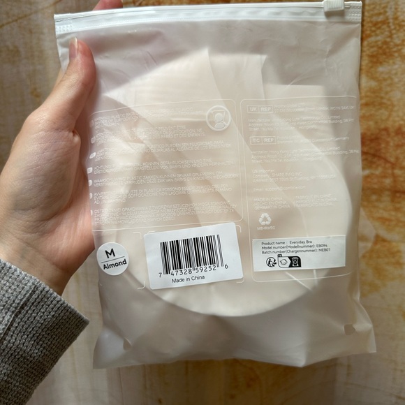 Comfelie Seamless Wireless Cream Bra - Picture 10 of 10